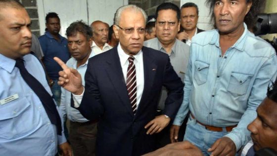 Au tribunal de Curepipe : Six des onze charges provisoires contre Navin Ramgoolam rayées