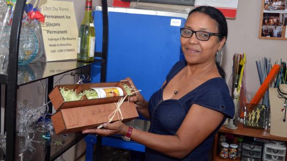 Métier : Francesca, souffleuse et fileuse de verres