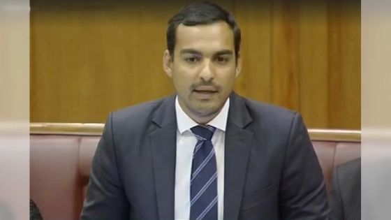 Non-Citizen (Employment Restriction) Act : la «motion of disallowance» d'Adrien Duval n'a pu être débattue