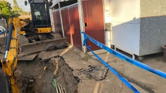 À Quatre-Bornes : bloqué chez lui à cause de travaux d’infrastructures