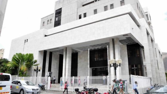 Incident sur un vol d’Air Mauritius : deux passagers écopent de Rs 10 000 d’amende pour insultes