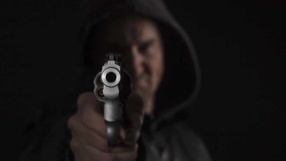 À Clémencia : ils volent Rs 500000 à un salesman avec un faux revolver