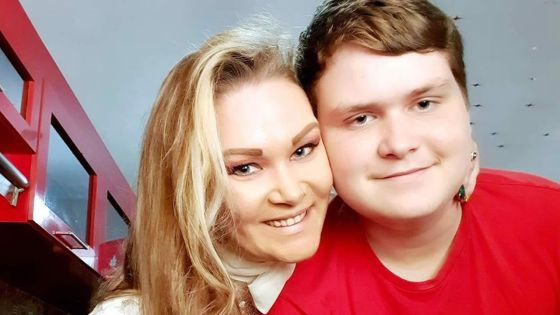 Non vacciné contre la COVID-19 : le cas de Dan, interdit d’accès au collège, suscite le débat 