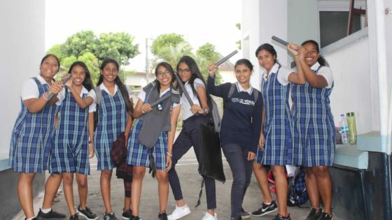 Le collège de Lorette de Rose-Hill crée un appareil pour désinfecter les serviettes