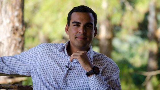 Adrien Duval : «Les partis politiques évoluent après 50 ans dans un système où il faut se catégoriser»