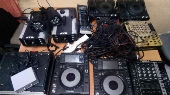 Vol valant Rs 1,2 M dans une discothèque : deux arrestations et les objets volés retrouvés