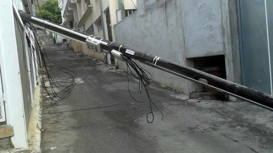 À Vallée-des-Prêtres : une fillette de 8 ans blessée par la chute d’un pylône de MT