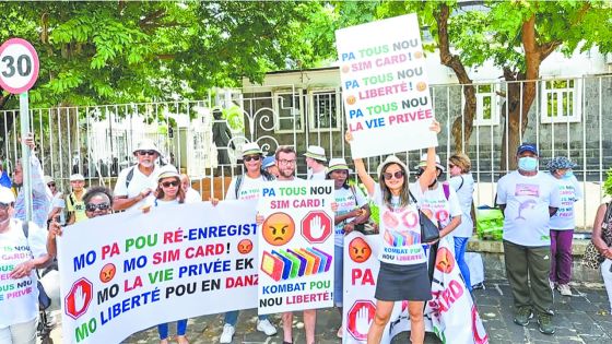 Linda Lam : la rebelle au chapeau blanc