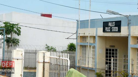 Pailles : une foule de 50 personnes tente d’agresser deux policiers