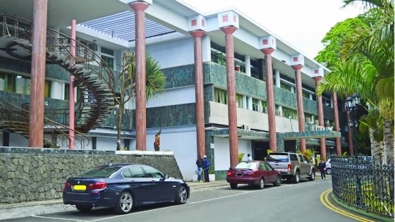 À la mairie de Vacoas-Phœnix  : une employée attend depuis juillet de partir en retraite anticipée