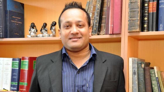 Selon  Me Erickson Mooneeapillay : sa voiture vandalisée sur l’aire de stationnement de l’Adsu de Curepipe