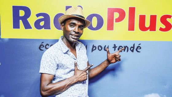 Denis Félicité : 25 ans dans la peau de Ton Simon