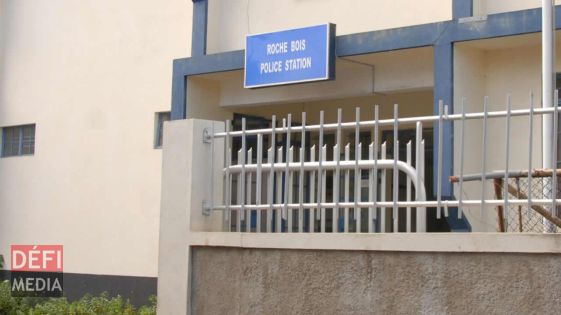 Une écolière de 7 ans agressée à l’école par un parent d’élève