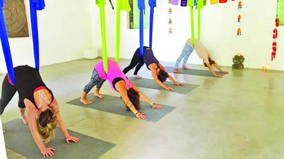 Pleine vie : le yoga dans les airs