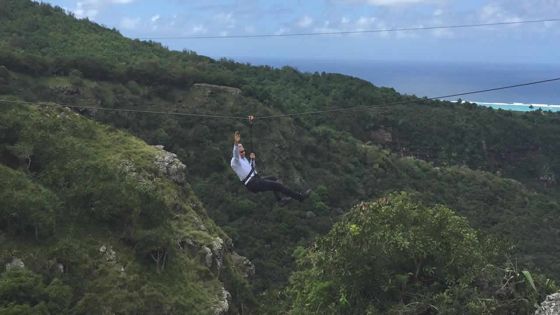 Lorsque le PM fait de la tyrolienne à Rodrigues
