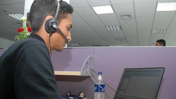 Emplois saisonniers : ces entreprises qui recrutent les jeunes pendant les vacances scolaires