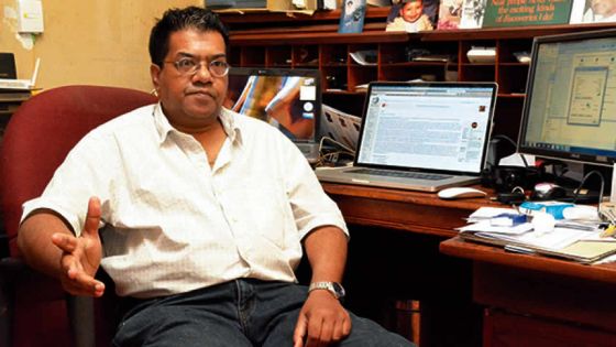 Jet privé: Hassenjee Ruhomally porte plainte contre Showkutally Soodhun à l’Icac