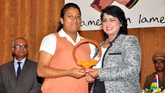 Au Collège Hindu Girls - Ameenah Gurib-Fakim : «L’éducation était autrefois un luxe»