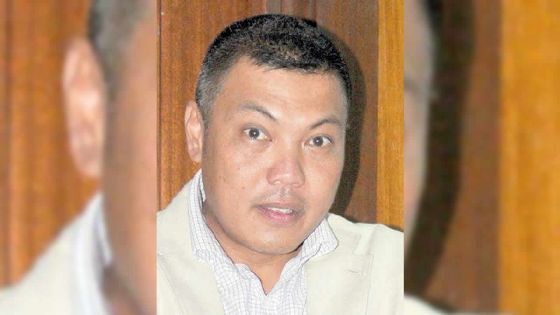 Allégation de fraude fiscale sur des voitures de luxe : Désiré Dayvid Nelson Mirbel autorisé à voyager