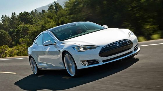 En litige avec la MRA : controverse autour des voitures électriques