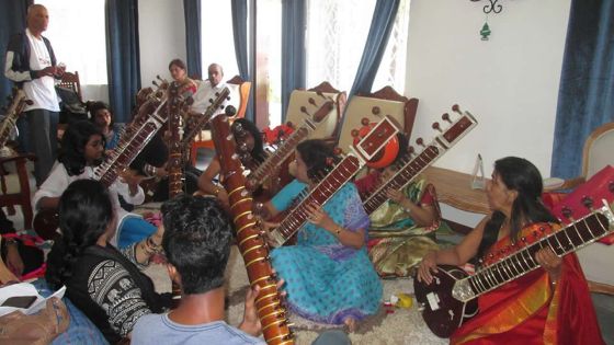 Groupe Santokhee : Sitar, le roi !