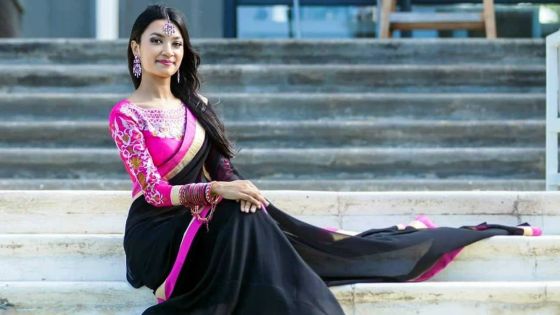 Rouqayyah Kurrimbaccus : le glamour pour servir l’humanité