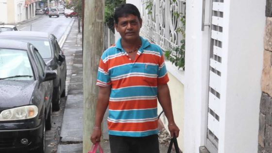 Un couple à la rue : cherche maison désespérément !