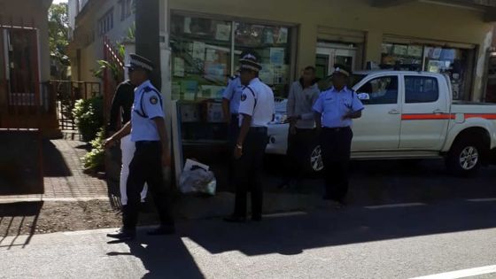 À L’Escalier : un jeune agresse un retraité avec un tuyau