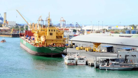 Le Premier ministre invité à rendre publiques les propositions de Dubai Ports World