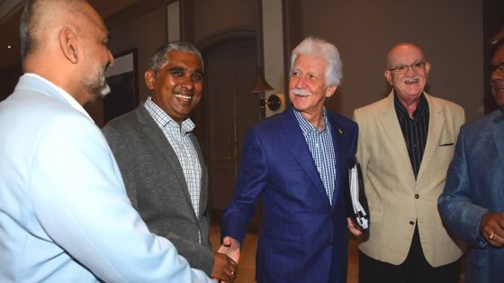 Paul Bérenger : «Grand danger de nivellement par le bas»