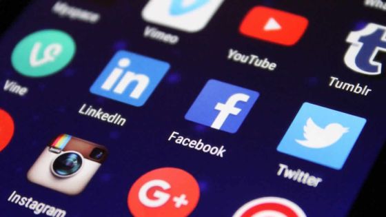 C’est Tabou : quand les réseaux sociaux deviennent un piège pour les enfants