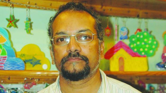 Rudy Tannoo sur l’achat de produits artisanaux : «Le bon de Rs 200 risque de ne pas profiter aux vrais artisans»