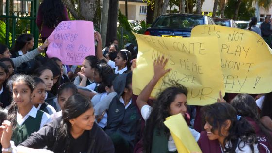 Frais des examens du SC/HSC : le gouvernement résiste… tout comme les élèves