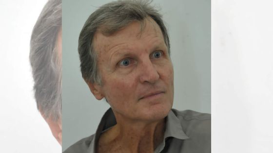 L'ex-politicien  De Senneville (70 ans) champion du monde à la perche