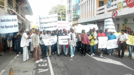 Bateaux de plaisance : une pétition remise aux autorités 