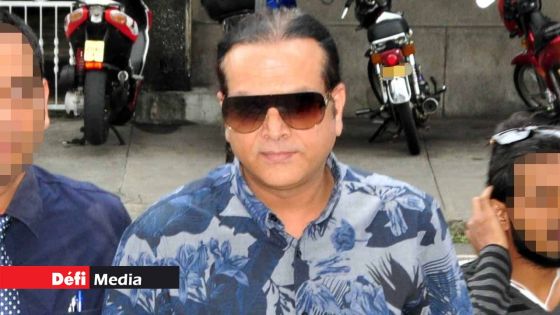 Shahebzada Azaree obtient la liberté conditionnelle après deux ans en détention préventive