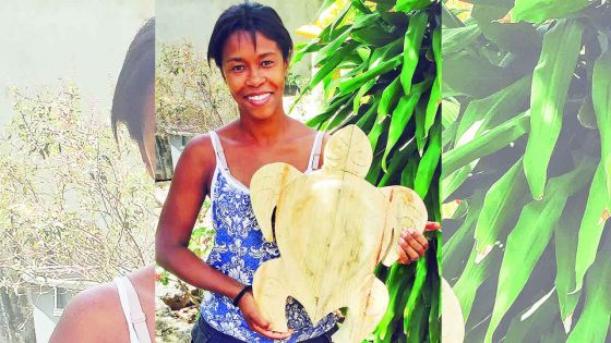 Joëlle Koomanikooa : sans la scolarisation, elle réussit à sculpter son futur