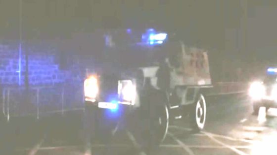 Navind Kistnah arrive aux Casernes centrales dans un blindé de la SMF sous forte escorte policière 