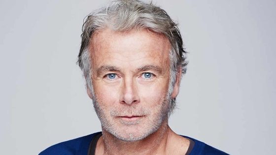 Spectacle «Fifty Fifty» - Franck Dubosc : mi-jeune, mi-vieux