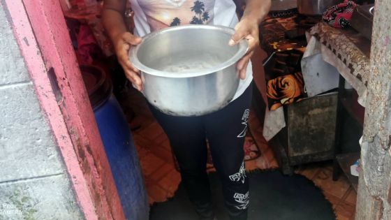 Accident domestique : un récipient d’eau bouillante se renverse sur un garçonnet de 6 ans