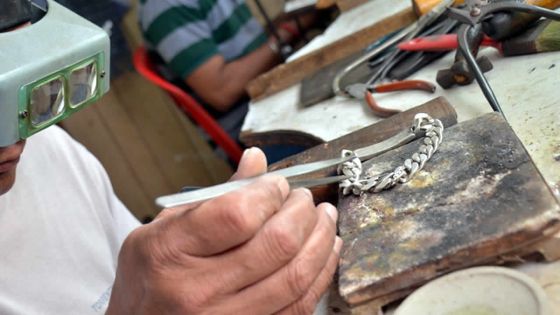 Orfèvrerie: plan stratégique pour le secteur de la bijouterie