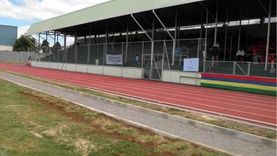 Au stade Sir Gaëtan Duval :un match dégénère, un arbitre et un joueur finissent à l’hôpital