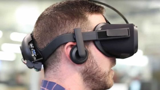 Réseaux sociaux : Facebook prépare un casque VR