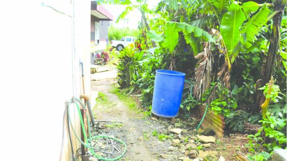 Il a reçu un fauteuil électrique: La ruelle de Gassen Singaron impraticable