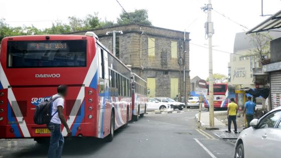 Victoria Urban Terminal : situation chaotique au Victoria Square, les autorités s’activent enfin, le ministre rassure