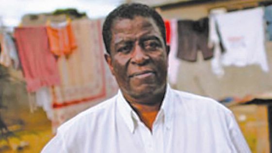 Hommage : les Chagossiens pleurent Fernand Mandarin