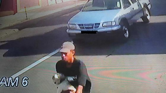 Après un premier vol chez elle : elle verrouille partout mais… néglige la porte de la poubelle