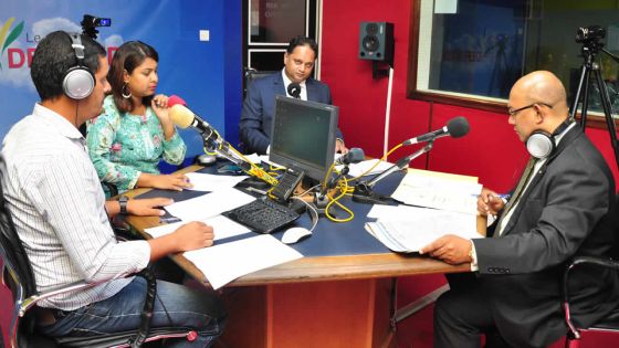 Le Grand Journal de Radio Plus : un défi à relever pour éclairer les auditeurs