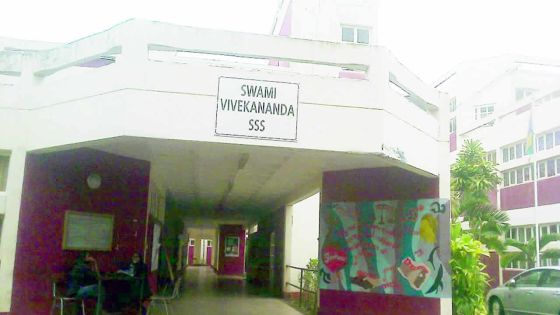 Pas de prof de littérature à la Swami Vivekananda SSS