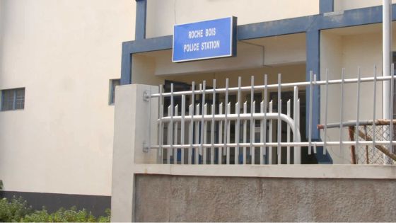 Pour une affaire de chiens : il menace d’agresser sa voisine à l’acide